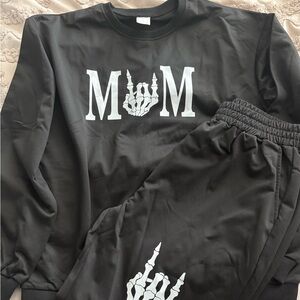 Black Mom Graphic Sweatshirt and Joggers Set